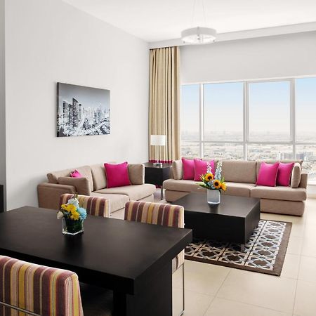 อพาร์ตโฮเต็ล อดาจิโอ พรีเมี่ยม ดูไบ อัล บาร์ชา Aparthotel ภายนอก รูปภาพ
